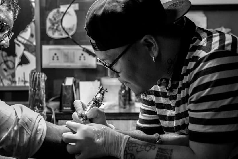 La historia de las máquinas de tatuaje 10 maquinas tatuar