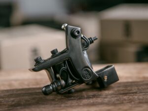 miniDOZZER TrueLiner Bronze Tattoo Machine