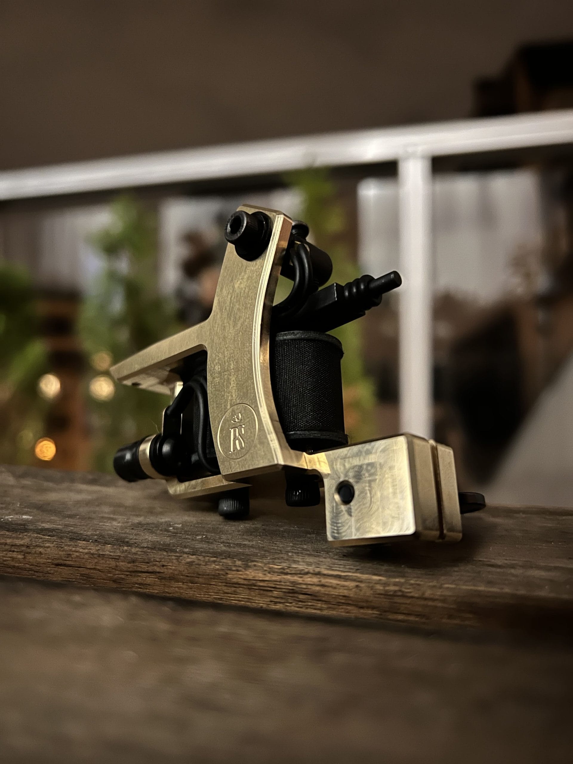 miniDOZZER TrueLiner BRASS 1 Brass Tattoo Machine