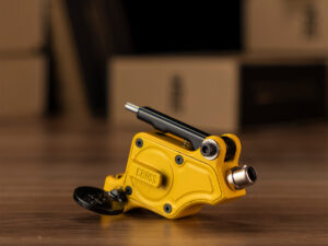Hybrid tattoo machine RightStuff CROSS