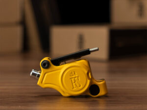 Hybrid tattoo machine RightStuff CROSS