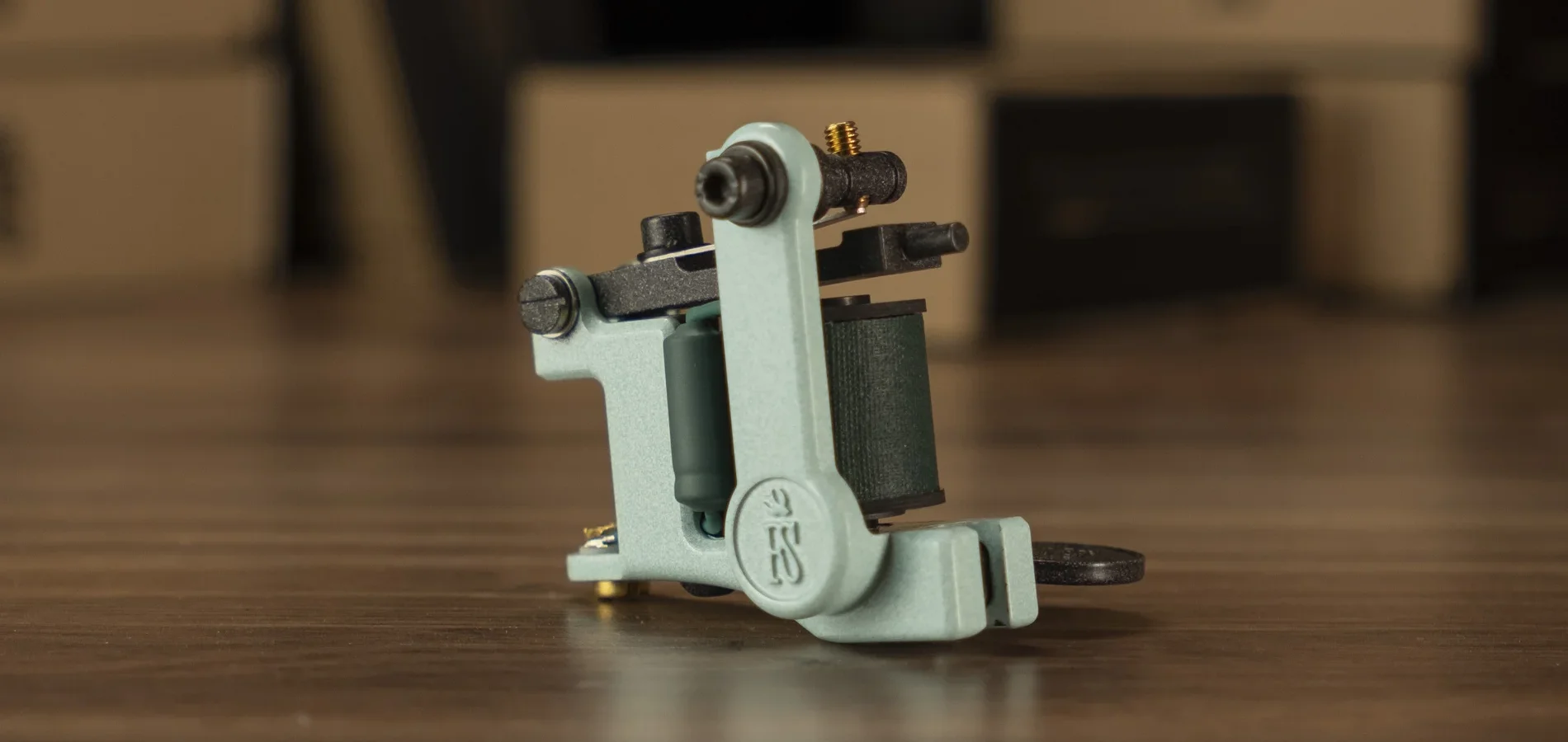 one_slider-1900x950 The ONE - Single Coil Tattoo Machine